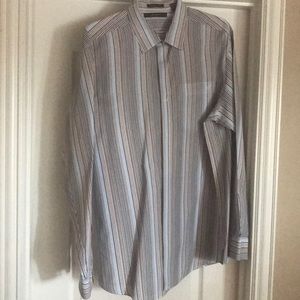 Long sleeve dress shirt